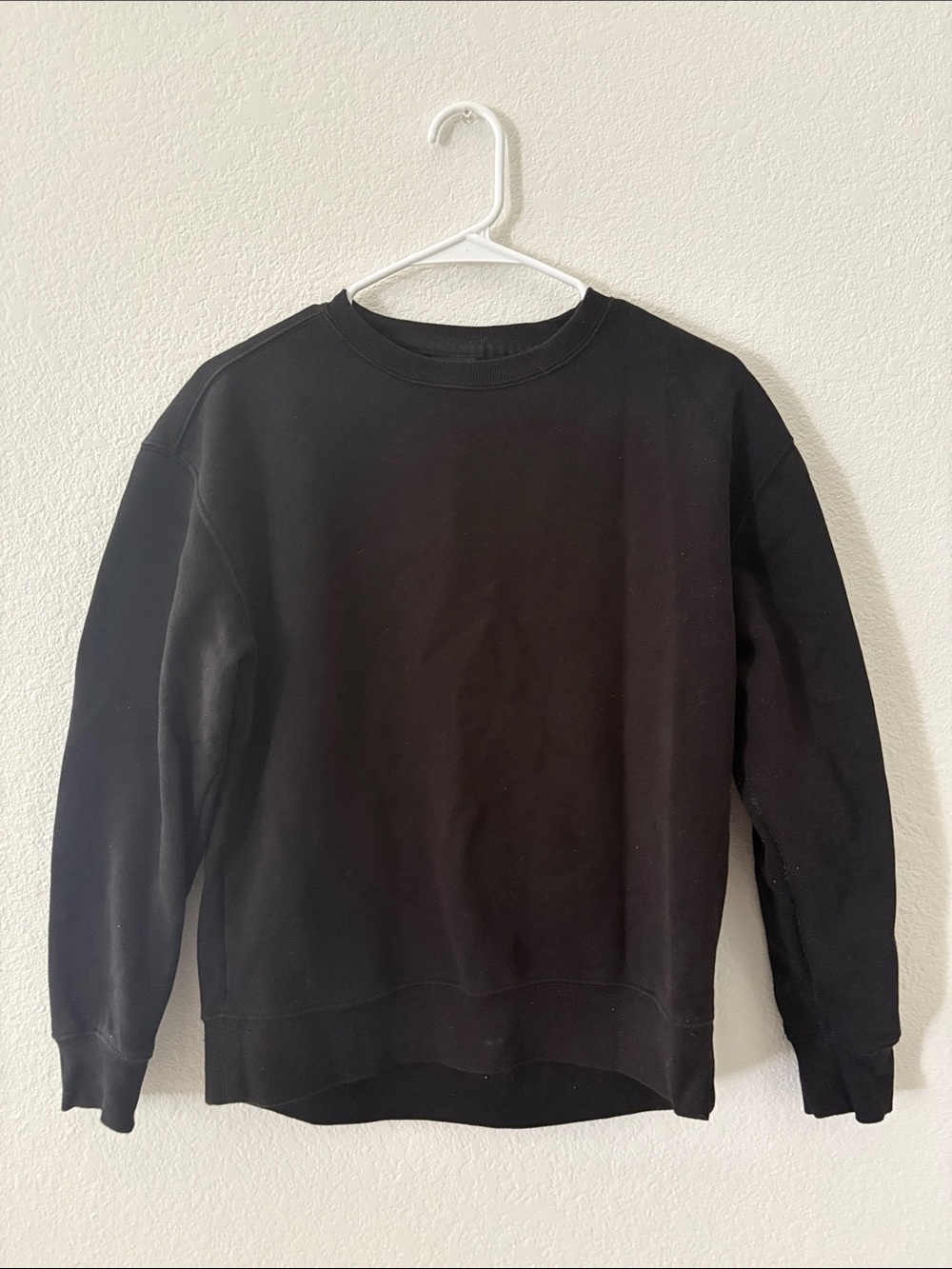 Athletic Works Black Crewneck Sweatshirt